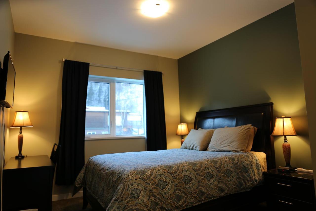 Downtown Whitehorse Deluxe 2 Bedroom Condo Exteriér fotografie